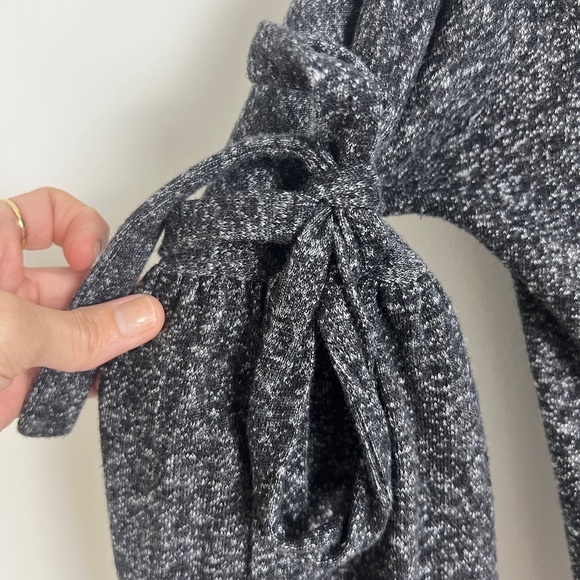 Altar'd State Gray Lightweight Sweatshirt Knit Split Bell Sleeve Shift Dress M - Picture 6 of 10